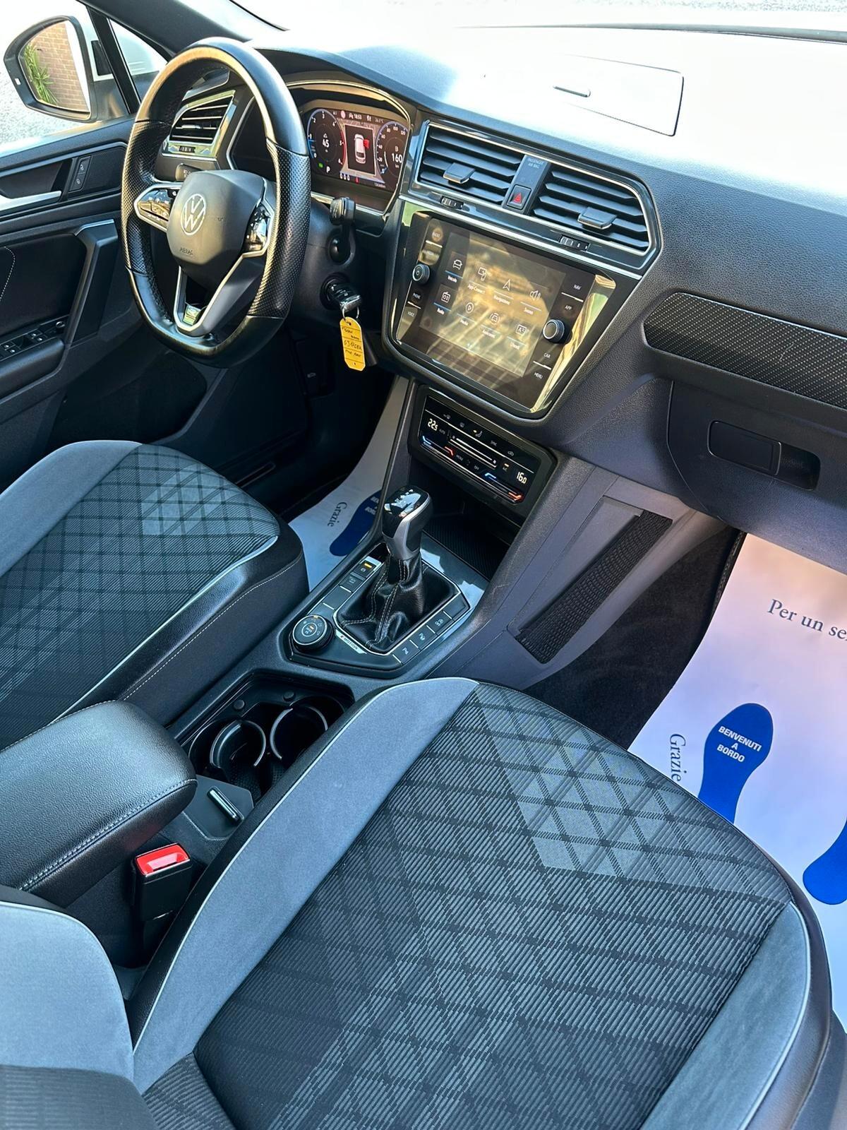 Volkswagen Tiguan 2.0 TDI 150 CV SCR DSG 4MOTION R-Line
