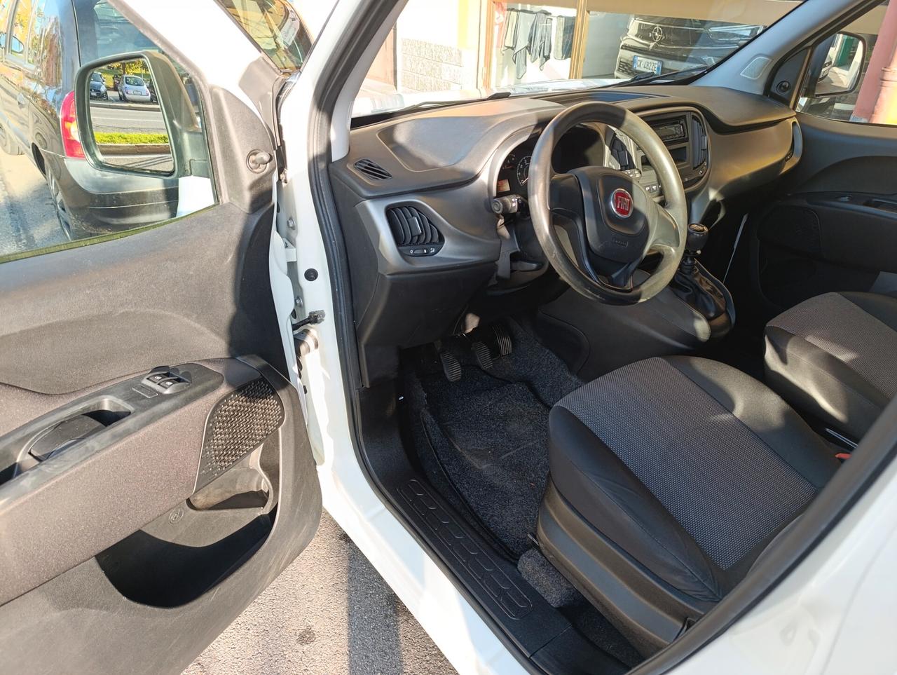 Fiat Doblo Doblò 1.4 16V benzina 5 posti