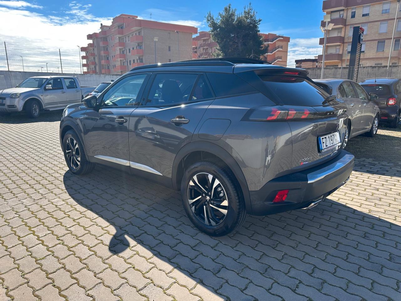 Peugeot 2008 PureTech 130 Allure