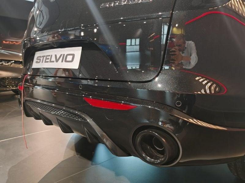 Alfa Romeo Stelvio 2.2 Turbodiesel 210 CV AT8 Q4 Veloce