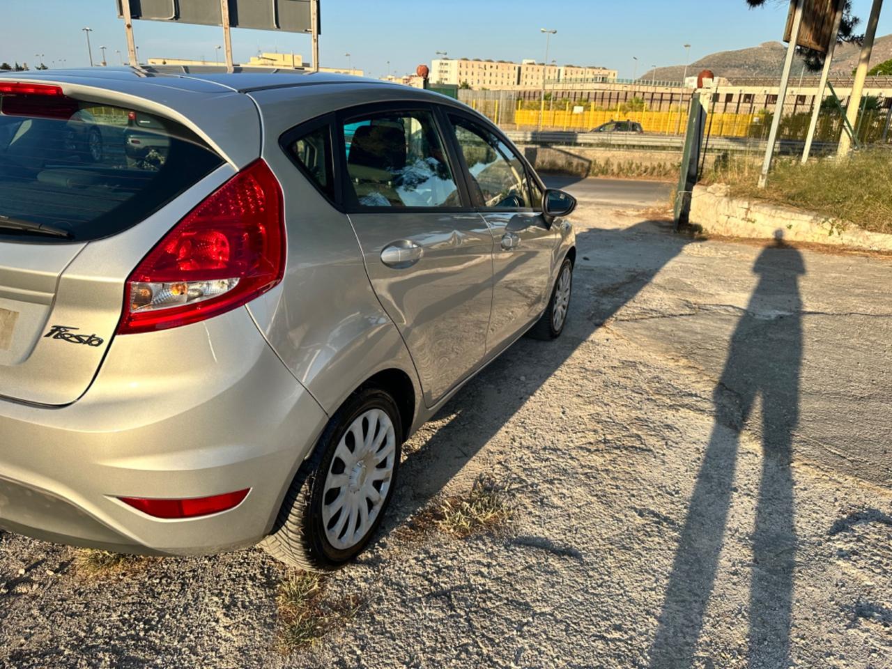 Ford Fiesta 1.4 TDCi 70CV 5 porte Titanium