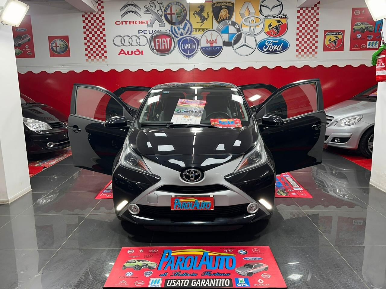 Toyota Aygo 1.0 VVT-i 69 CV x-BLACK - 2016