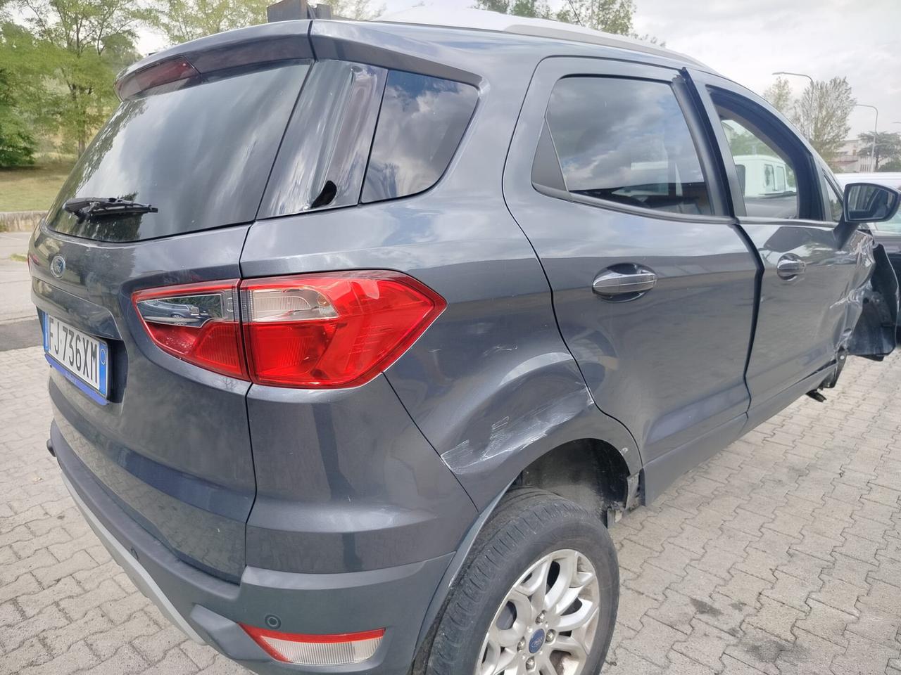 Ford EcoSport 1.5 TDCi 95 CV SINISTRATA