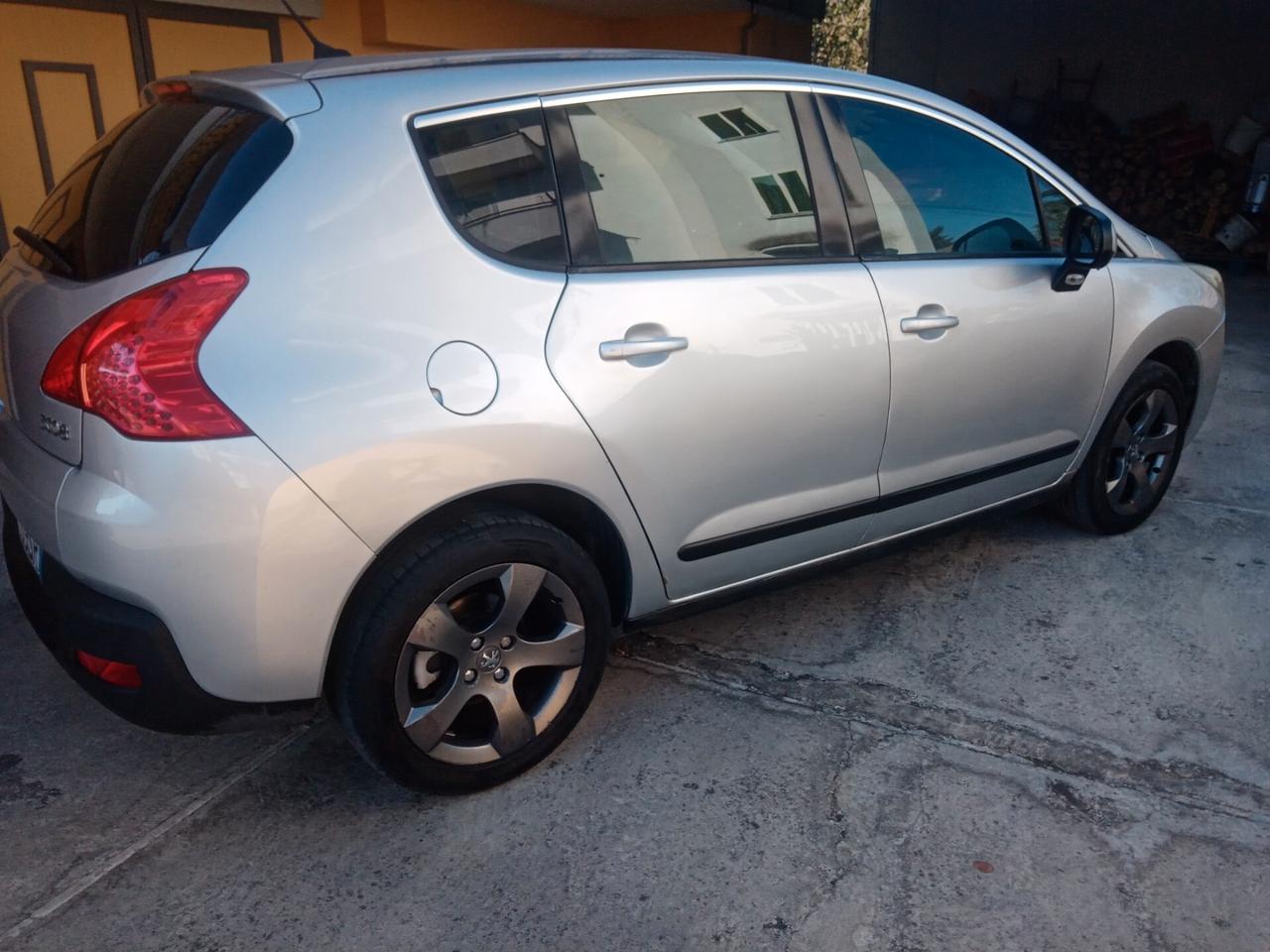Peugeot 3008 1.6 HDi 110CV Business