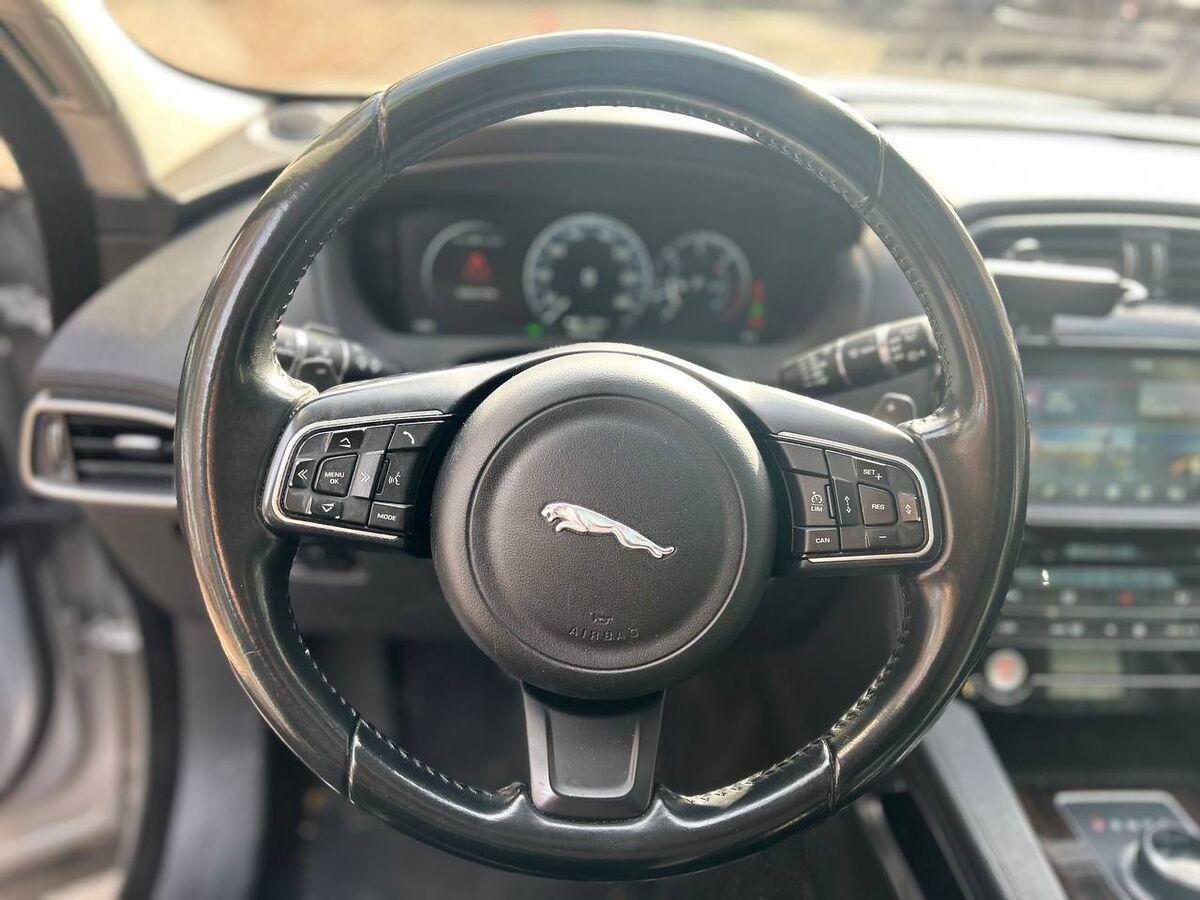 Jaguar F-Pace 3.0d V6 Portfolio awd 300cv auto