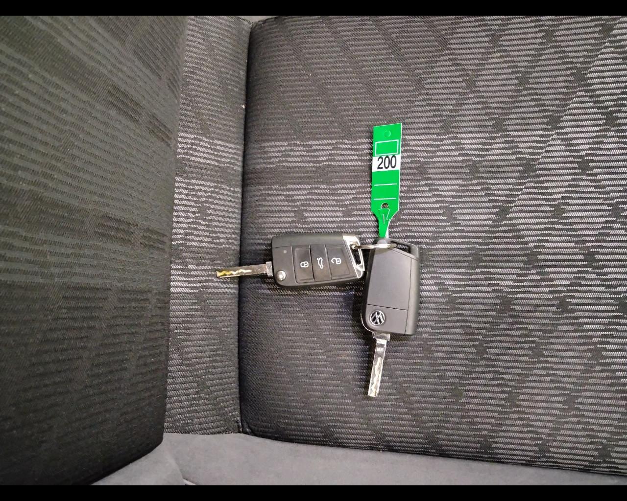 VOLKSWAGEN Tiguan II 2021 - Tiguan 2.0 tdi R-Line 4motion 150cv dsg