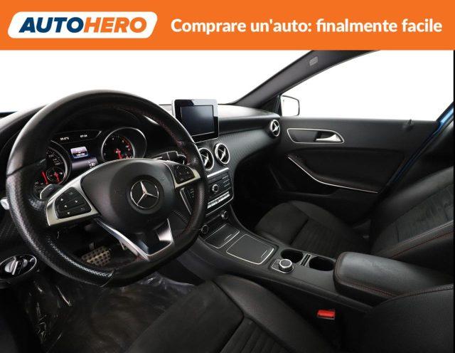 MERCEDES-BENZ A 180 d Automatic Premium