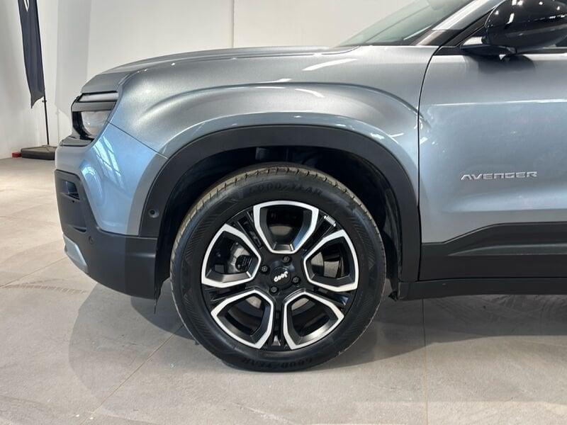 Jeep Avenger e-Hybrid 1.2 MHEV e-Hybrid Turbo Summit