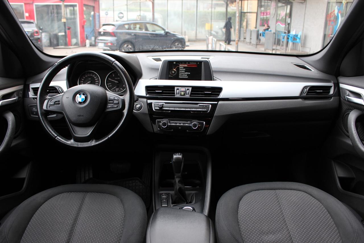 Bmw X1 sDrive 18d auto PDC ANT/POST CERCHI DA 18 VETRI OSCURATI