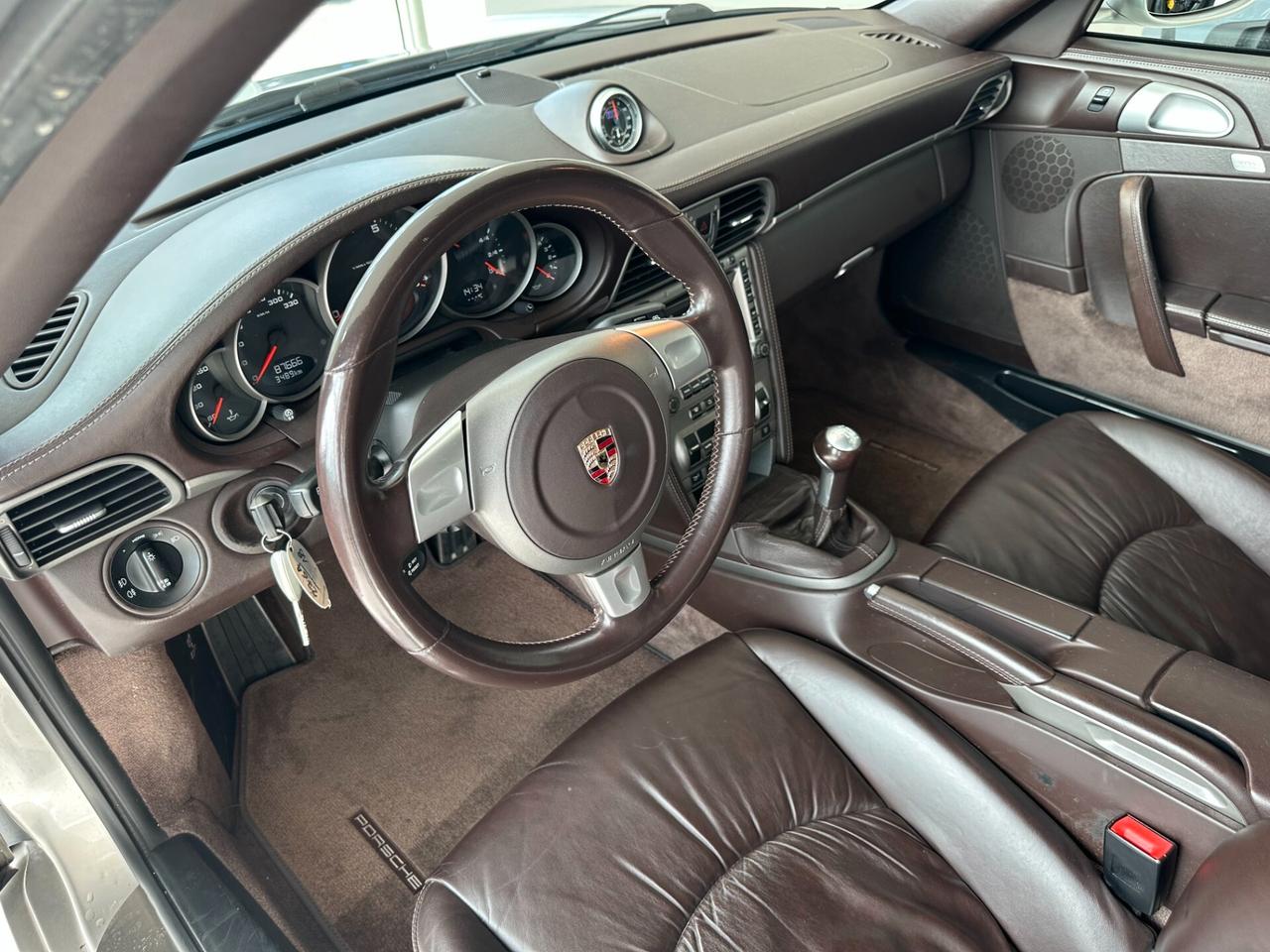 Porsche 911 Carrera 4 Coupé