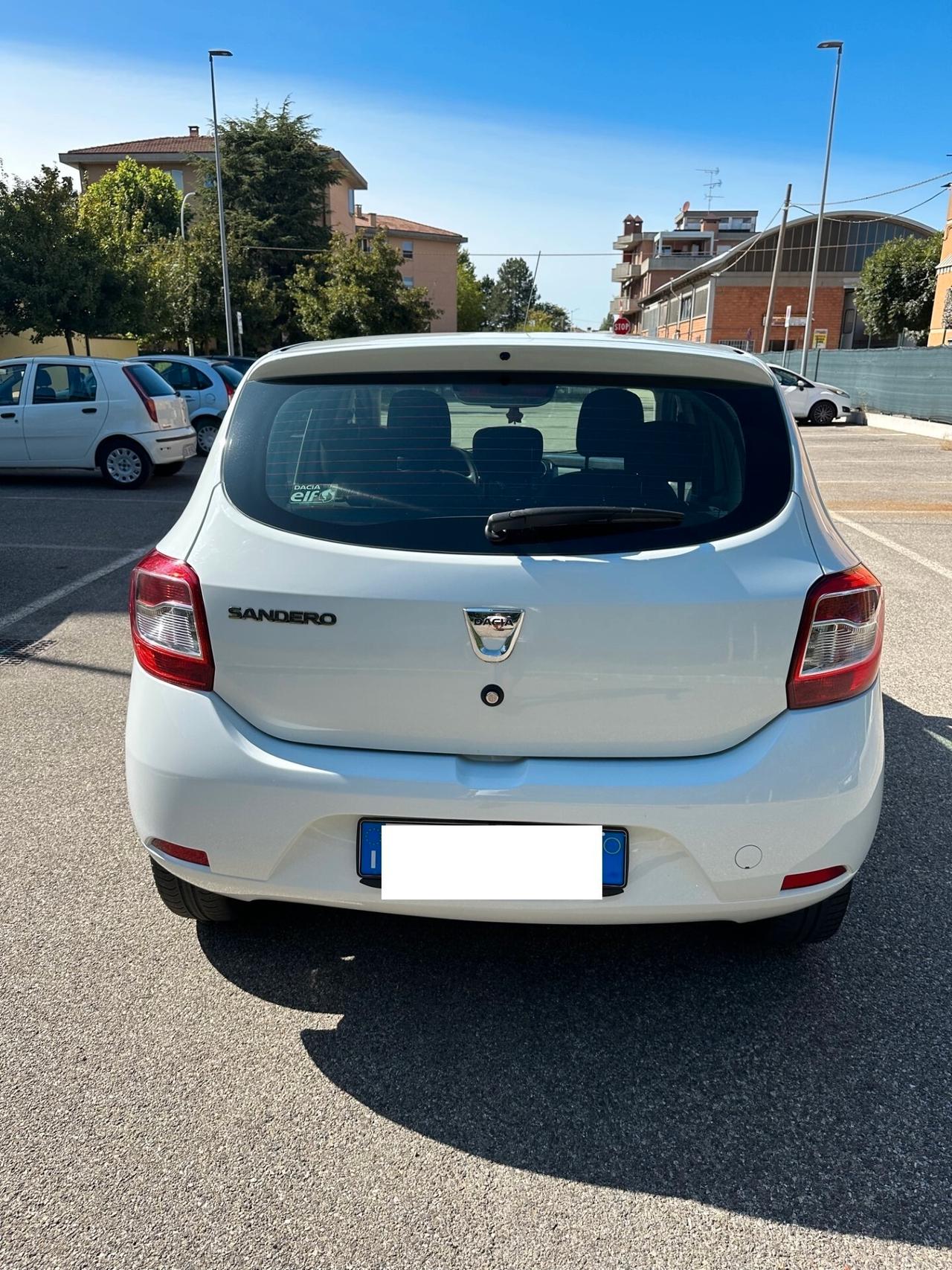 Dacia Sandero 1.2 Gpl - NEOPATENTATI - BUONE CONDIZIONI -