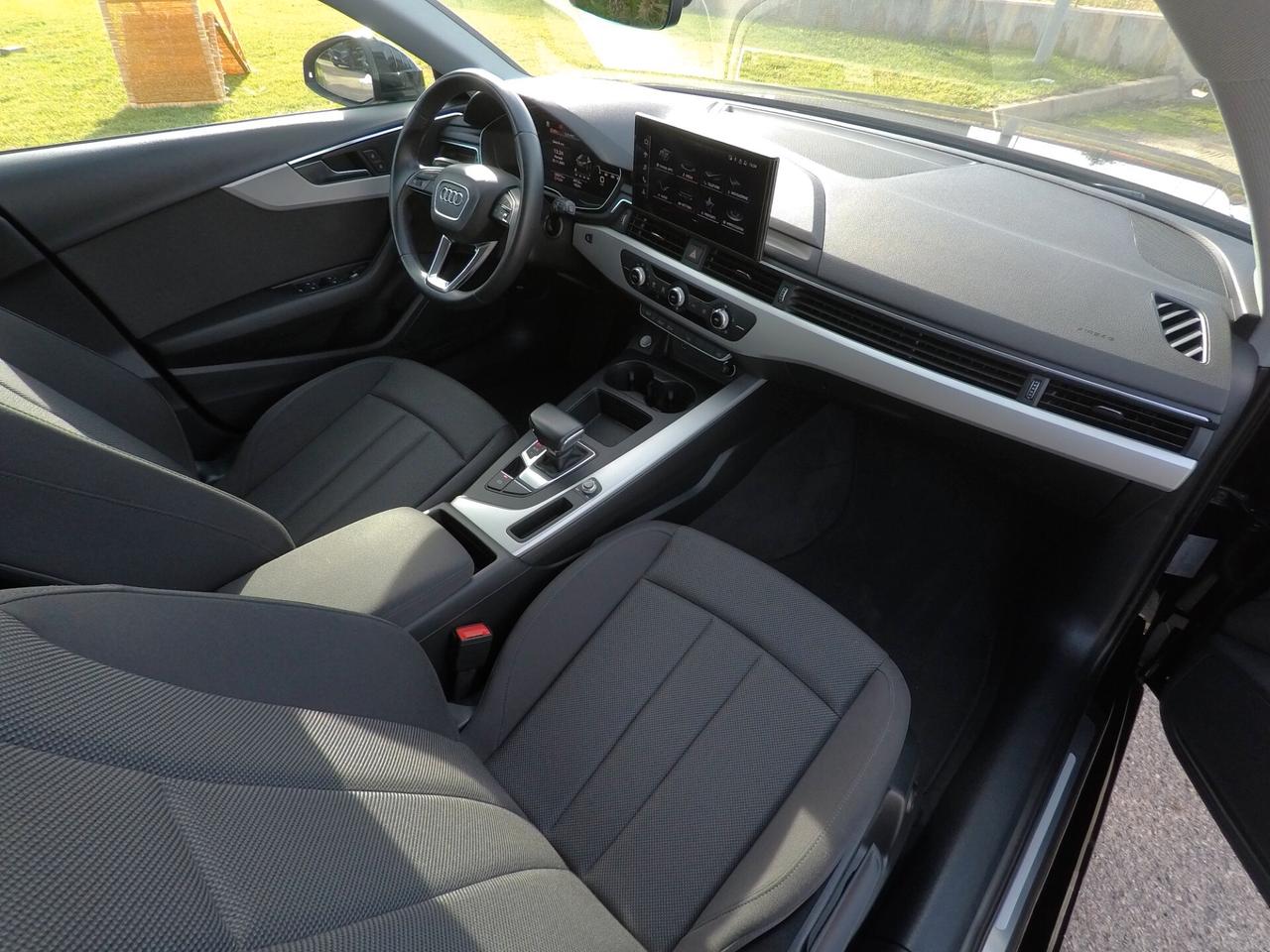 Audi A4 Avant 30 TDI/136 CV S tronic Business