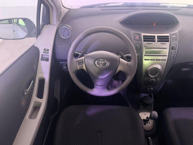 TOYOTA Yaris 1.3 5 porte M-MT Sol
