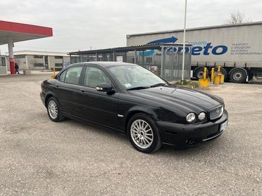 Jaguar X-Type 2.2D cat aut. Premium Luxury cDPF