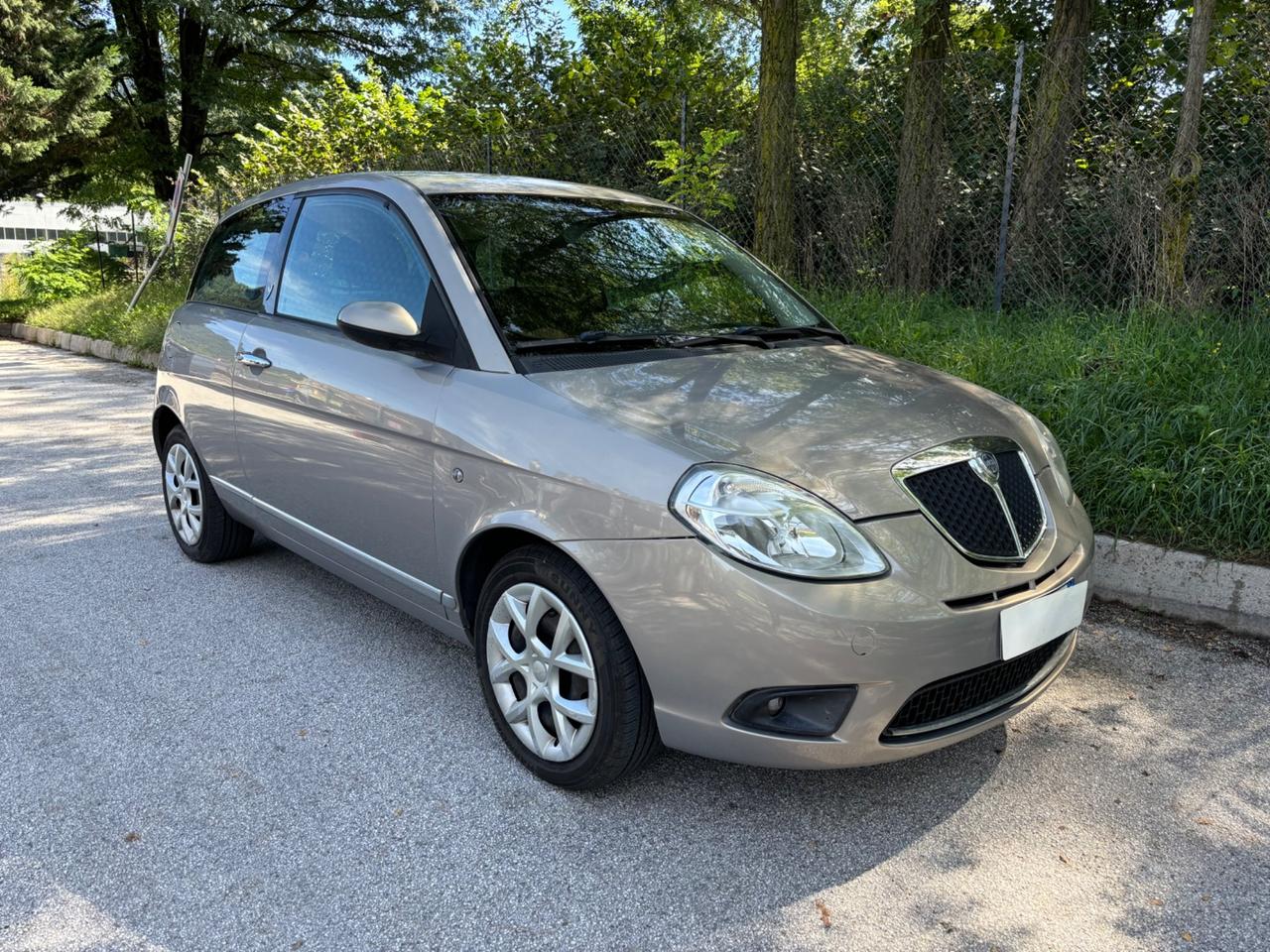 Lancia Ypsilon 1.4 16V Platino NEOPATENTATI
