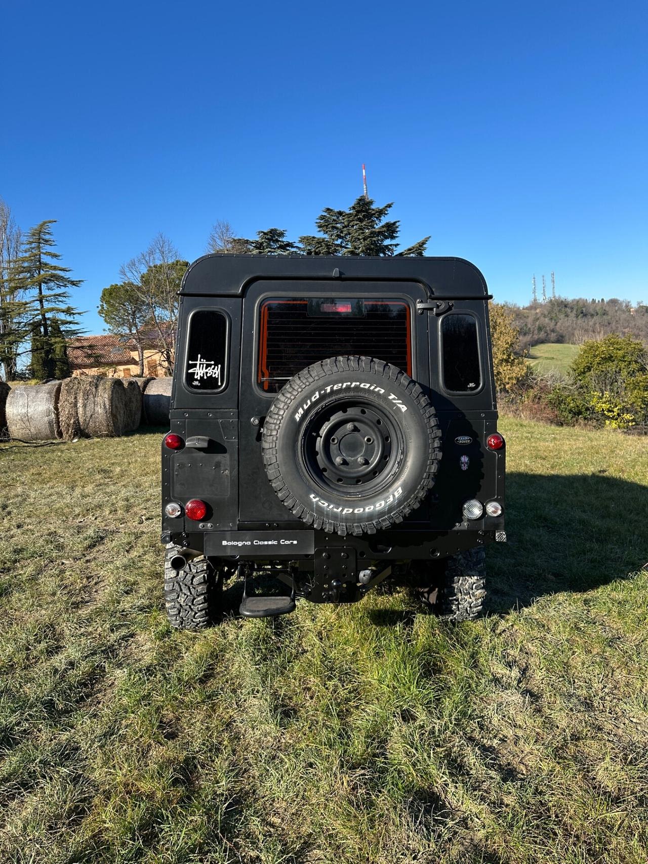 Land Rover Defender 110 TD4 7 POSTI