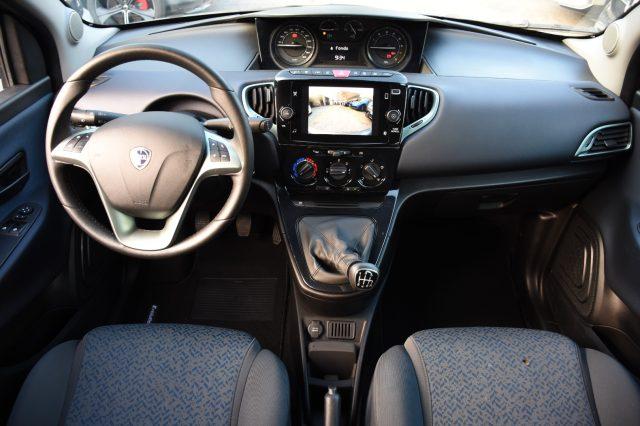 LANCIA Ypsilon 1.0 FireFly 5 p. S&S Hybrid GOLD *RETROCAMERA*