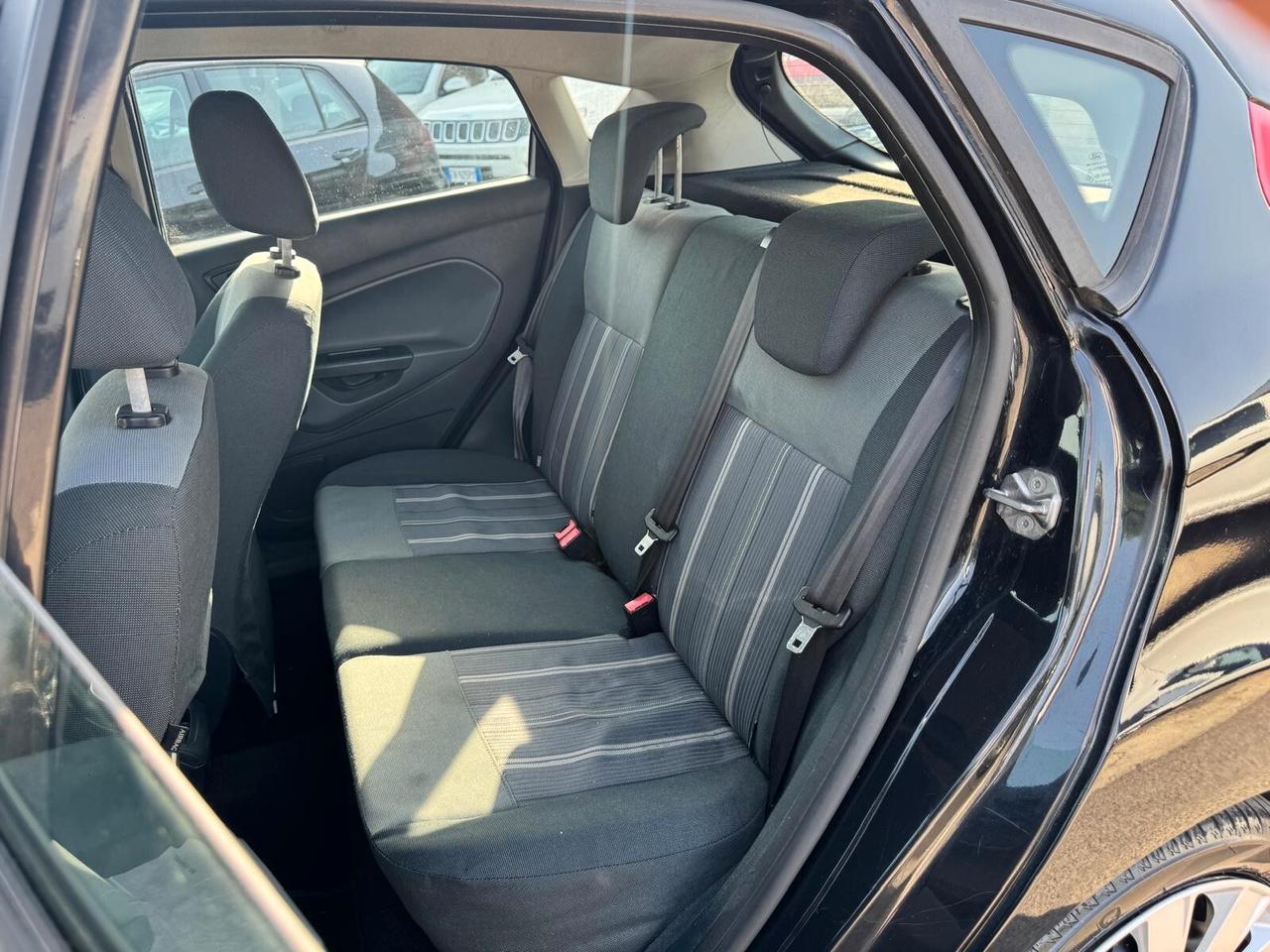 Ford Fiesta 1.4 BENZ 97CV AUTOMATICA 5P 2010