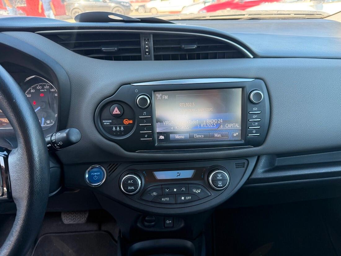 Toyota Yaris 1.5 Hybrid 5 porte Business