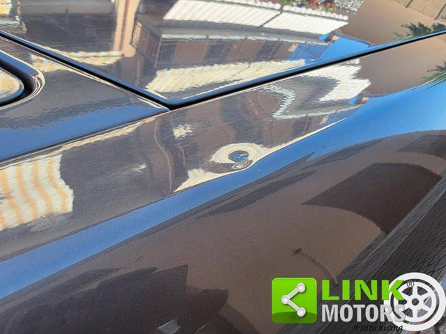 DAIMLER Six LWB 4.0L GUIDA A DESTRA