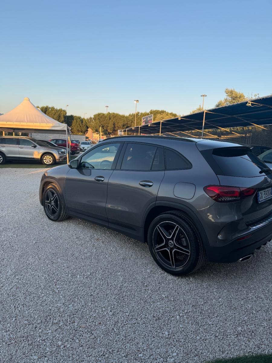 MERCEDES - Classe GLA - 200 d Automatic Premium