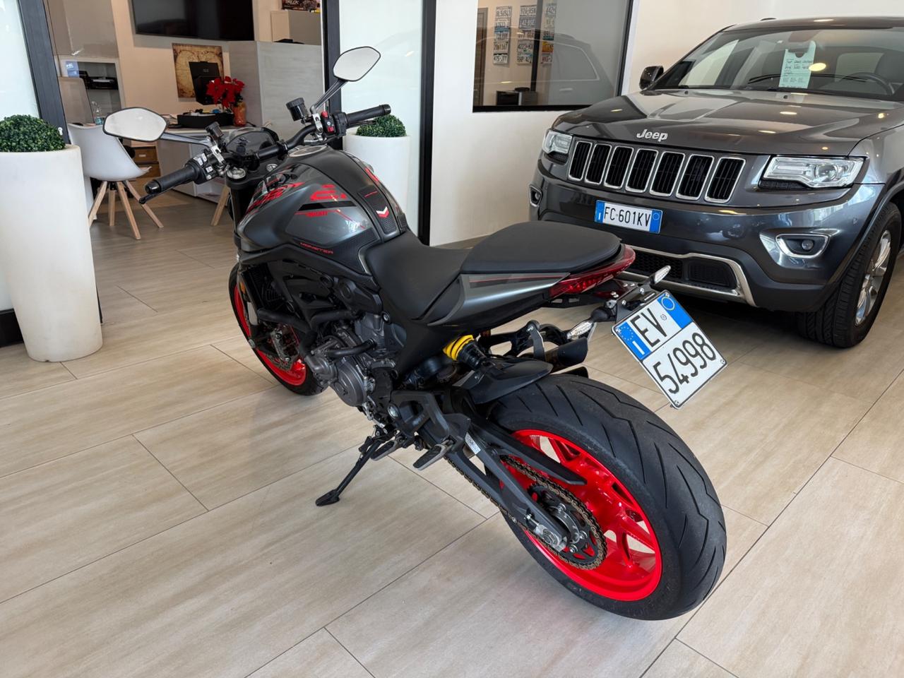 Ducati Monster 937 Plus