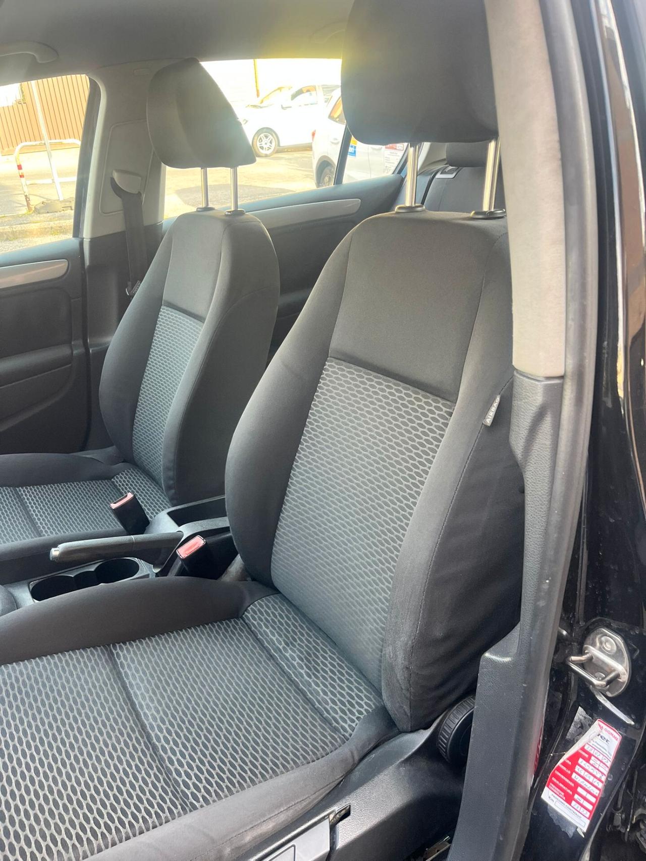 Volkswagen Golf 1.4 5p. Trendline UNIPRO