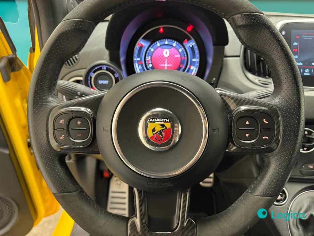 Abarth 595C 2016 - 595C 1.4 t-jet Competizione 180cv