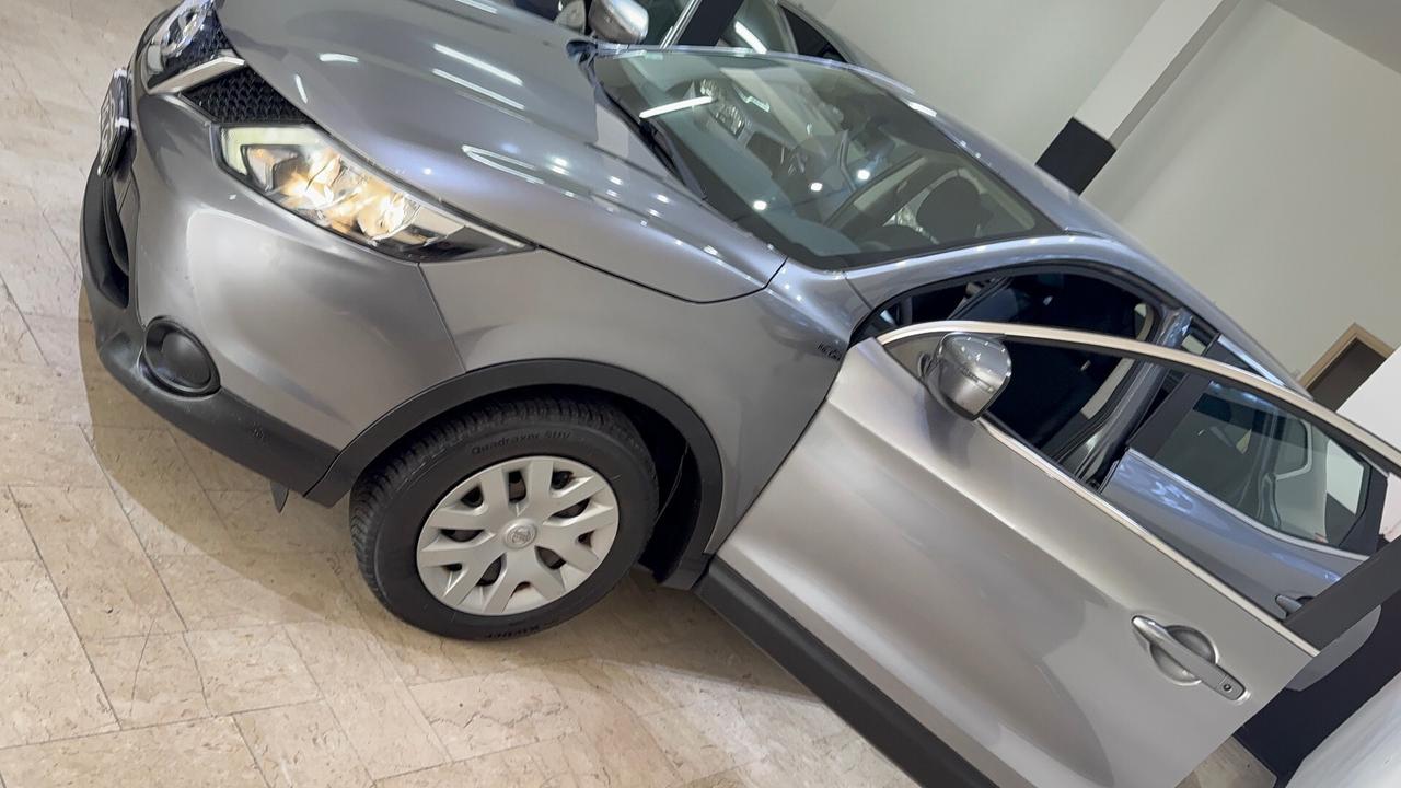 Nissan Qashqai 1.5 dCi Visia