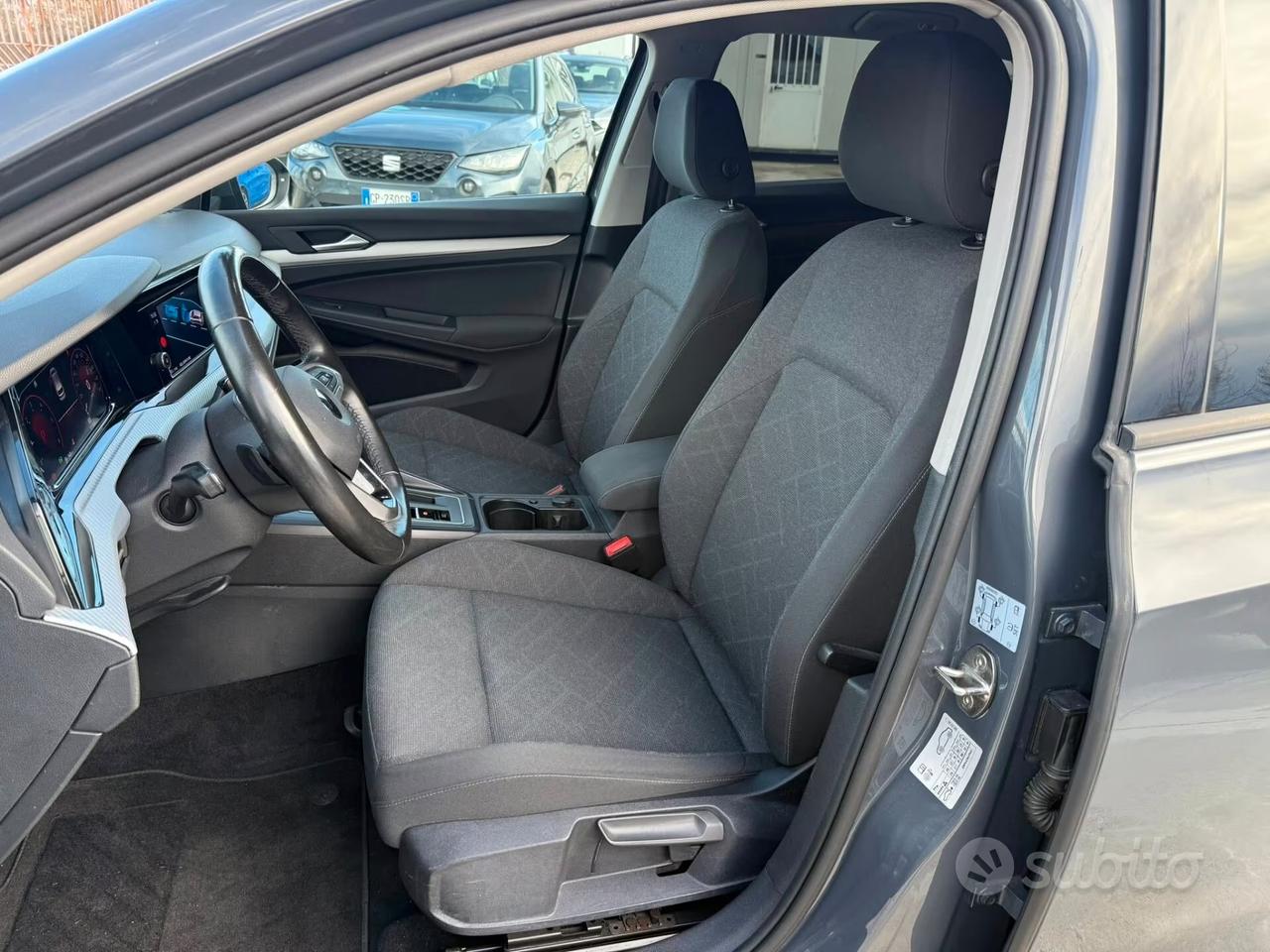 Volkswagen Golf 2.0 TDI 116cv -DSG- LIFE