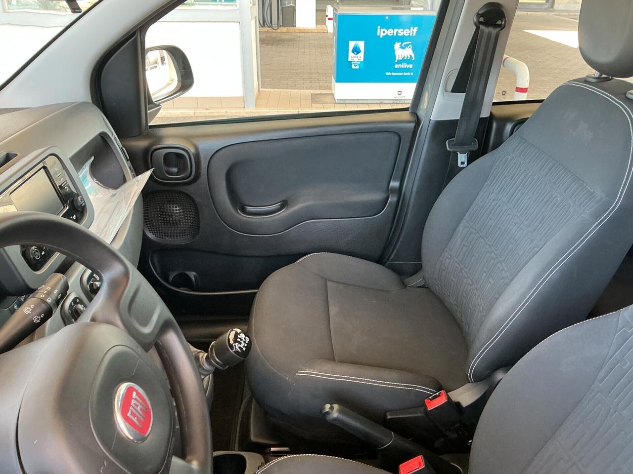 Fiat Panda 1.0 FireFly S&S Hybrid Garmin