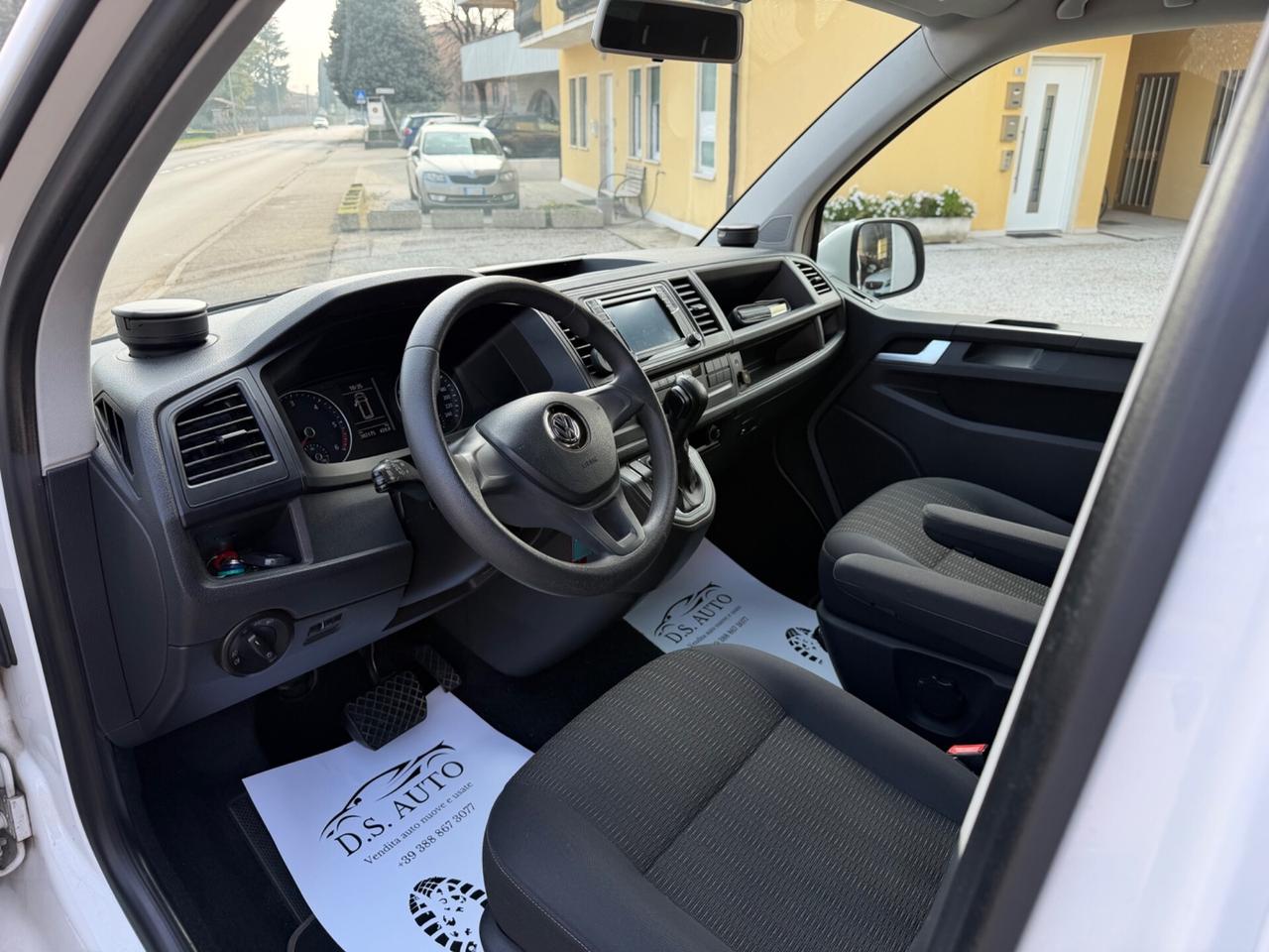 Volkswagen Caravelle 2.0 150CV DSG 9 POSTI