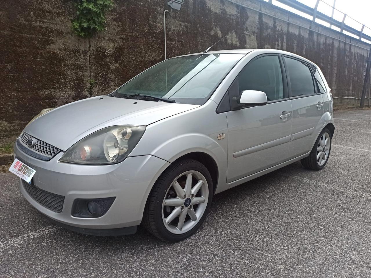 Ford Fiesta 1.2 Benzina 2008 Neopatentato