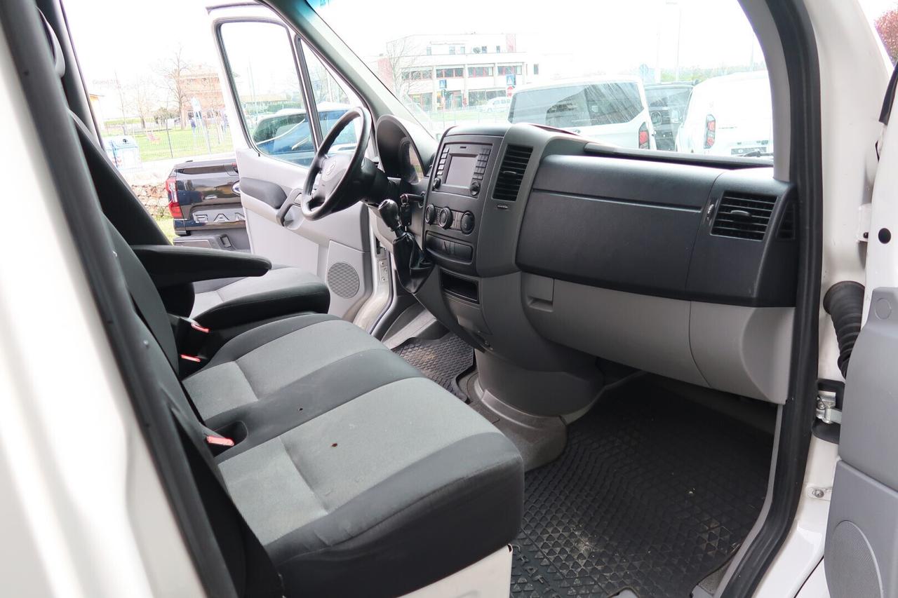 Volkswagen Crafter 2.0 TDi L3H3 Furgone