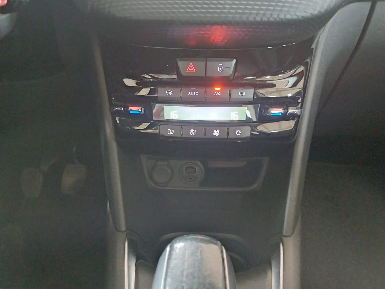 Peugeot 208 PureTech 82 5 porte Allure