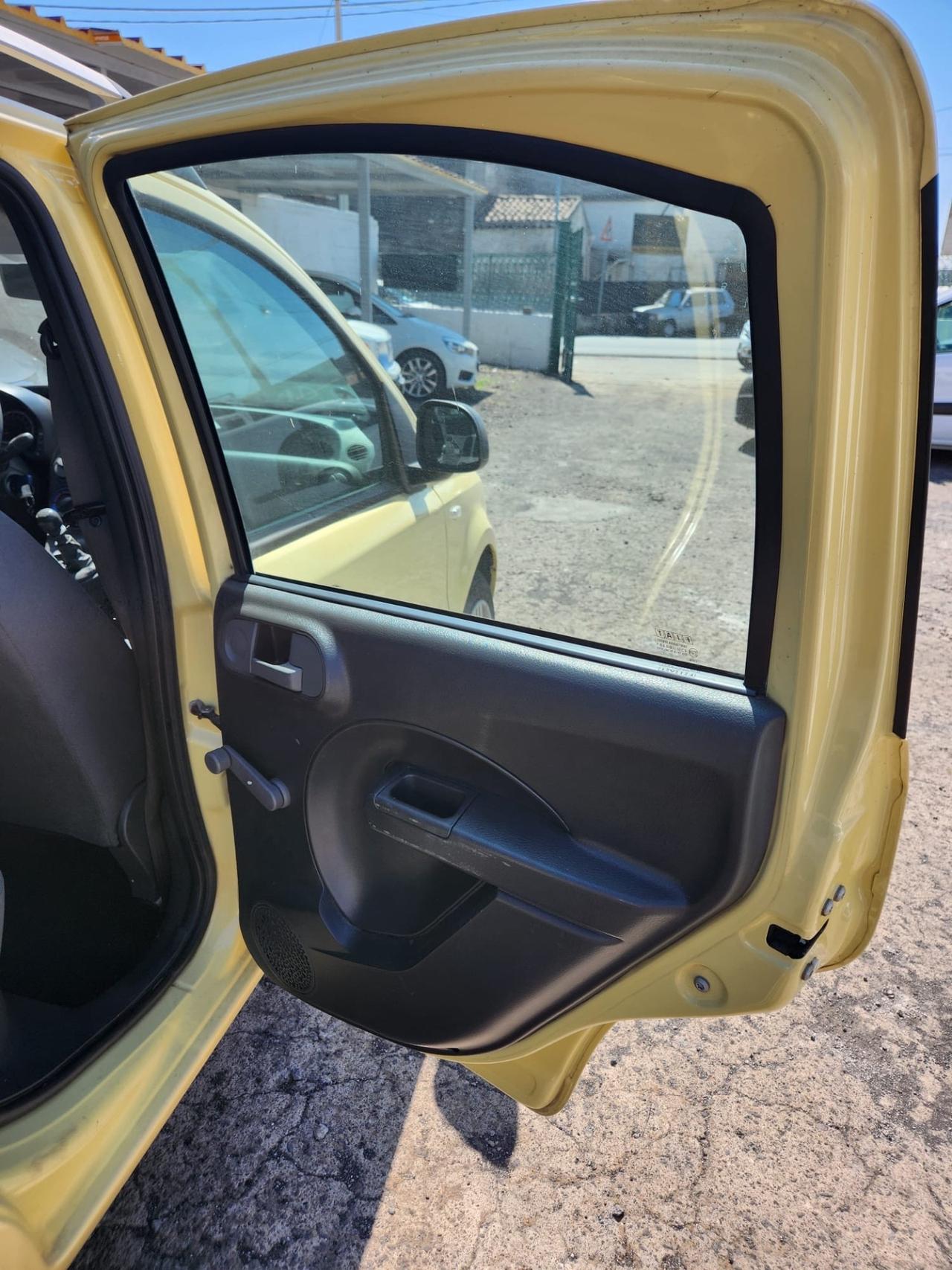 Fiat Panda 1.4 DYNAMIC NATURAL POWER MAMY 77 CV ANNO 2012
