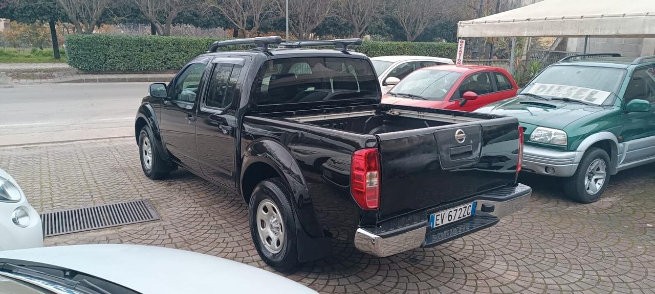Nissan Navara 2.5 dCi 4 porte Double Cab Sport