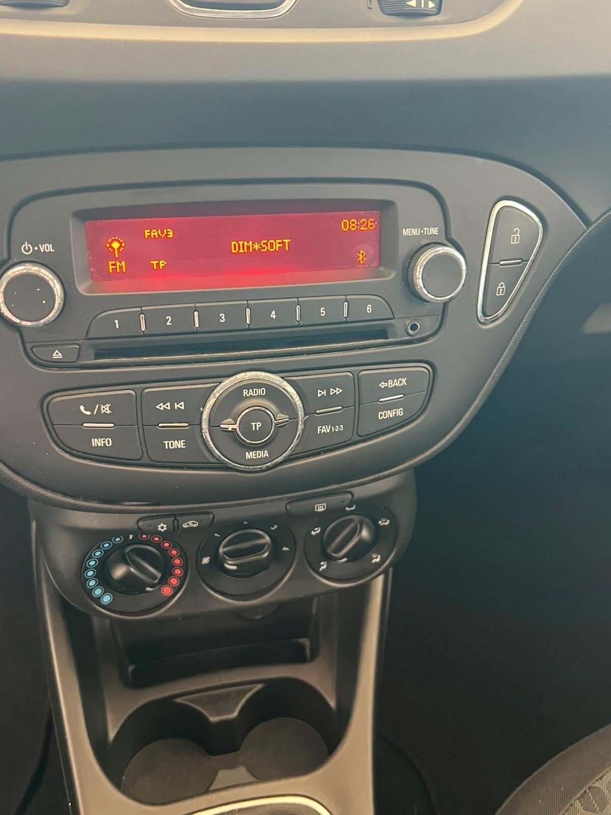 Opel Corsa 1.4 90CV 5 porte Advance