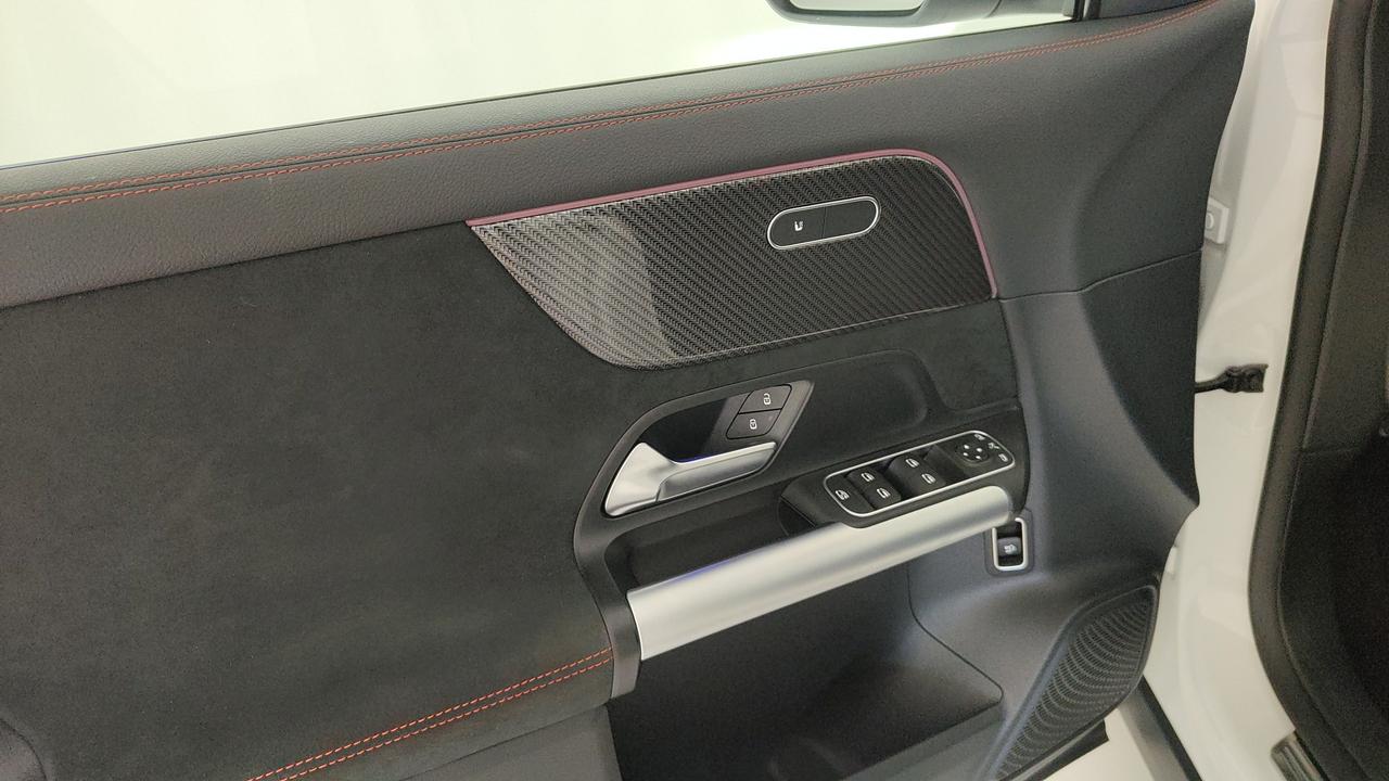 Mercedes-Benz GLA 200 d Premium 4matic auto
