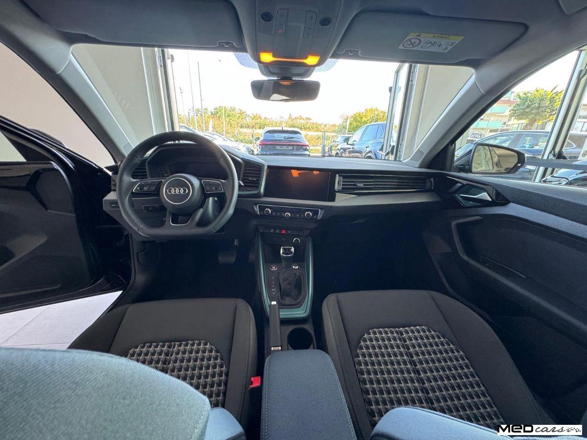 AUDI - A1 Sportback - A1 allstreet 30 TFSI S tronic Admired