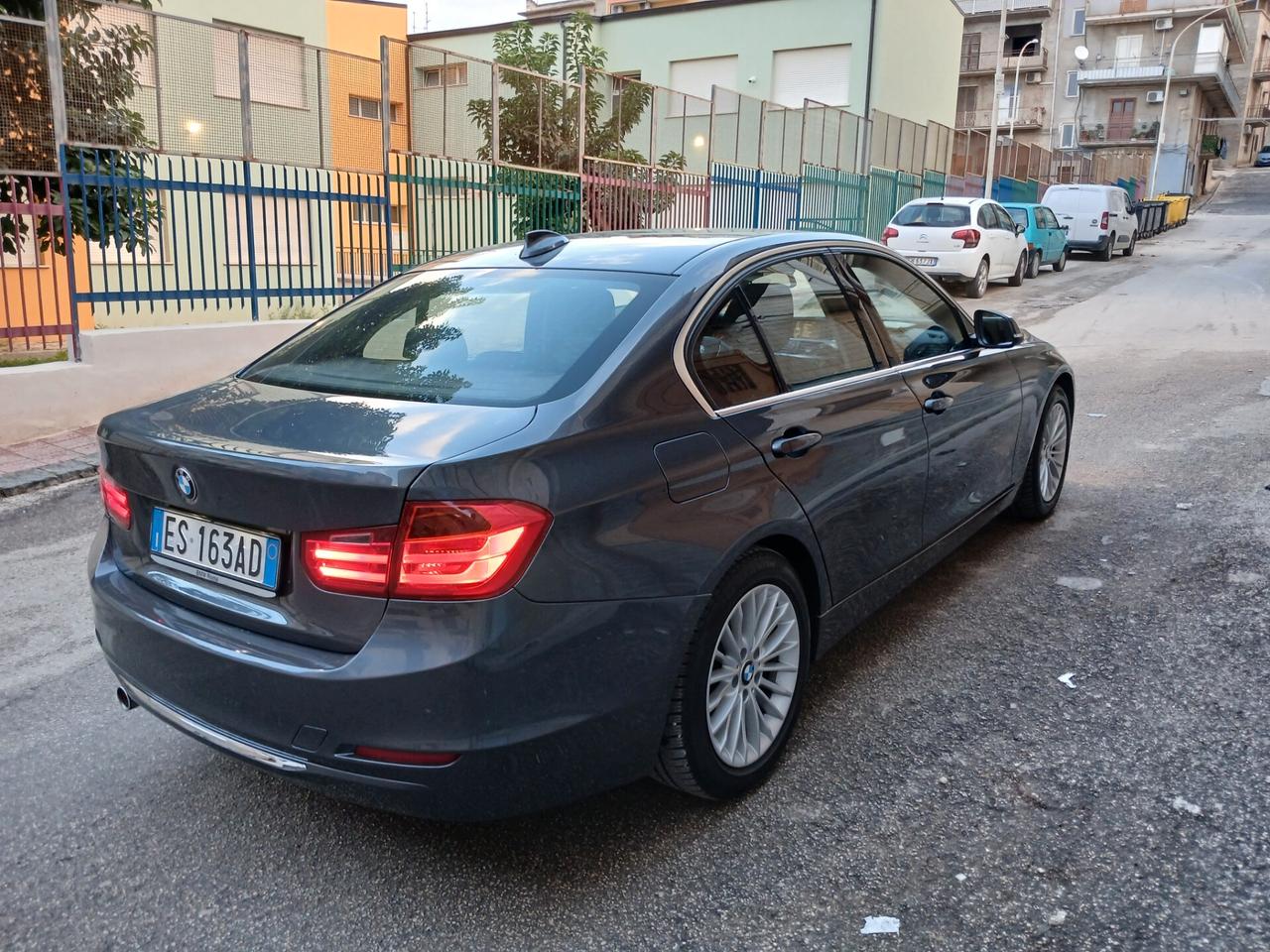 Bmw 320 320d Luxury