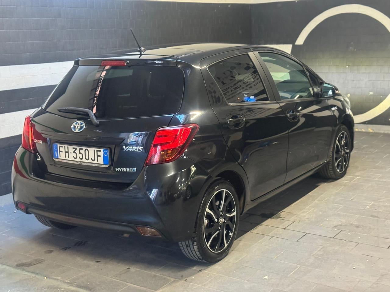 Toyota Yaris Trend red edition full optional