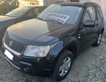 Suzuki Grand Vitara 1.9 DDiS 3 porte 4x4 ridotte gancio traino