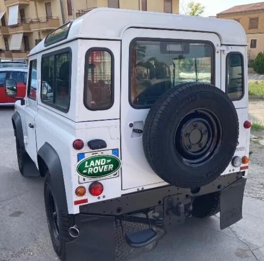 LAND ROVER DEFENDER 2.2 TD4 4WD CLIMA IVA ESPOSTA