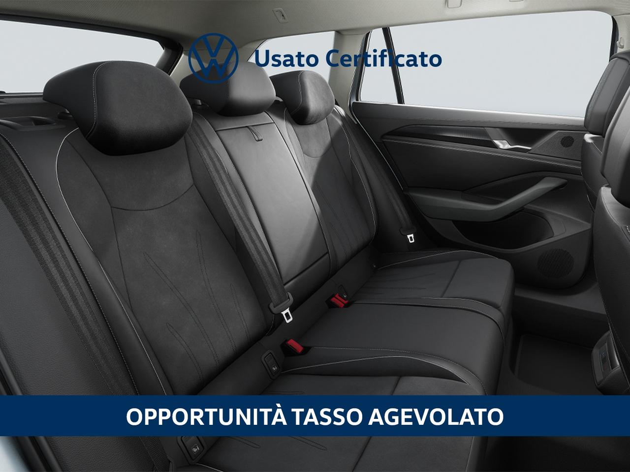Volkswagen Passat 1.5 tsi ehybrid business 204cv dsg