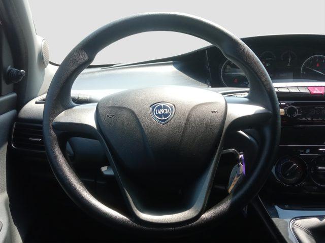 LANCIA Ypsilon Ypsilon 1.2 69 CV 5 porte Silver
