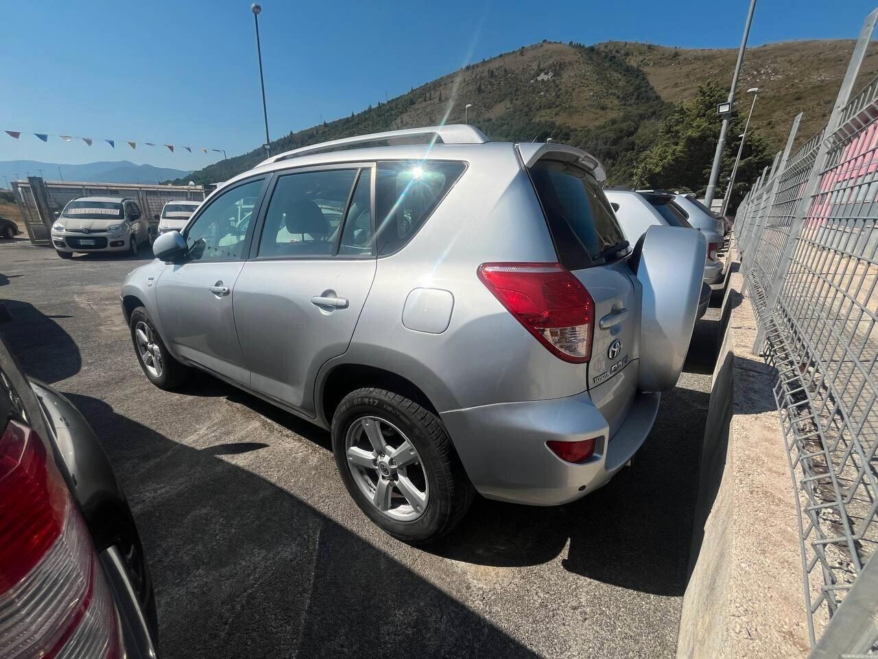 Toyota RAV 4 RAV4 2.2 D-4D 136 CV