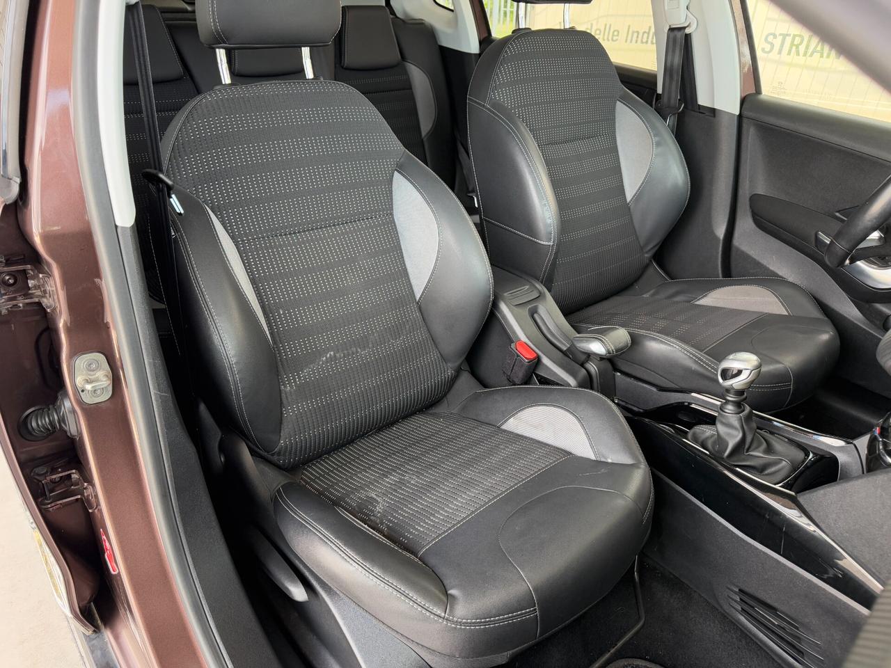 PEUGEOT 2008 ANNO 2015 1.6 DIESEL 120 CV