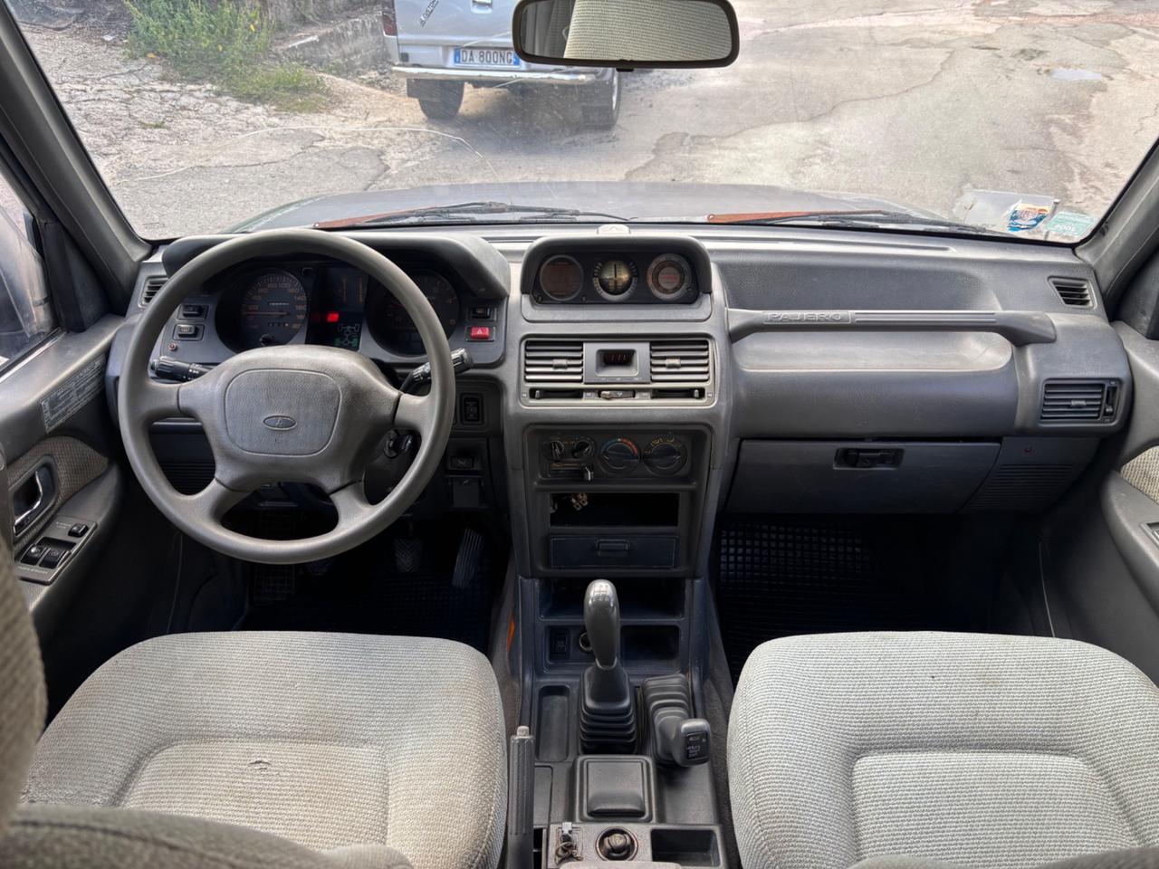 Mitsubishi Pajero 2.5 TDI Metal-top S. Select GLS