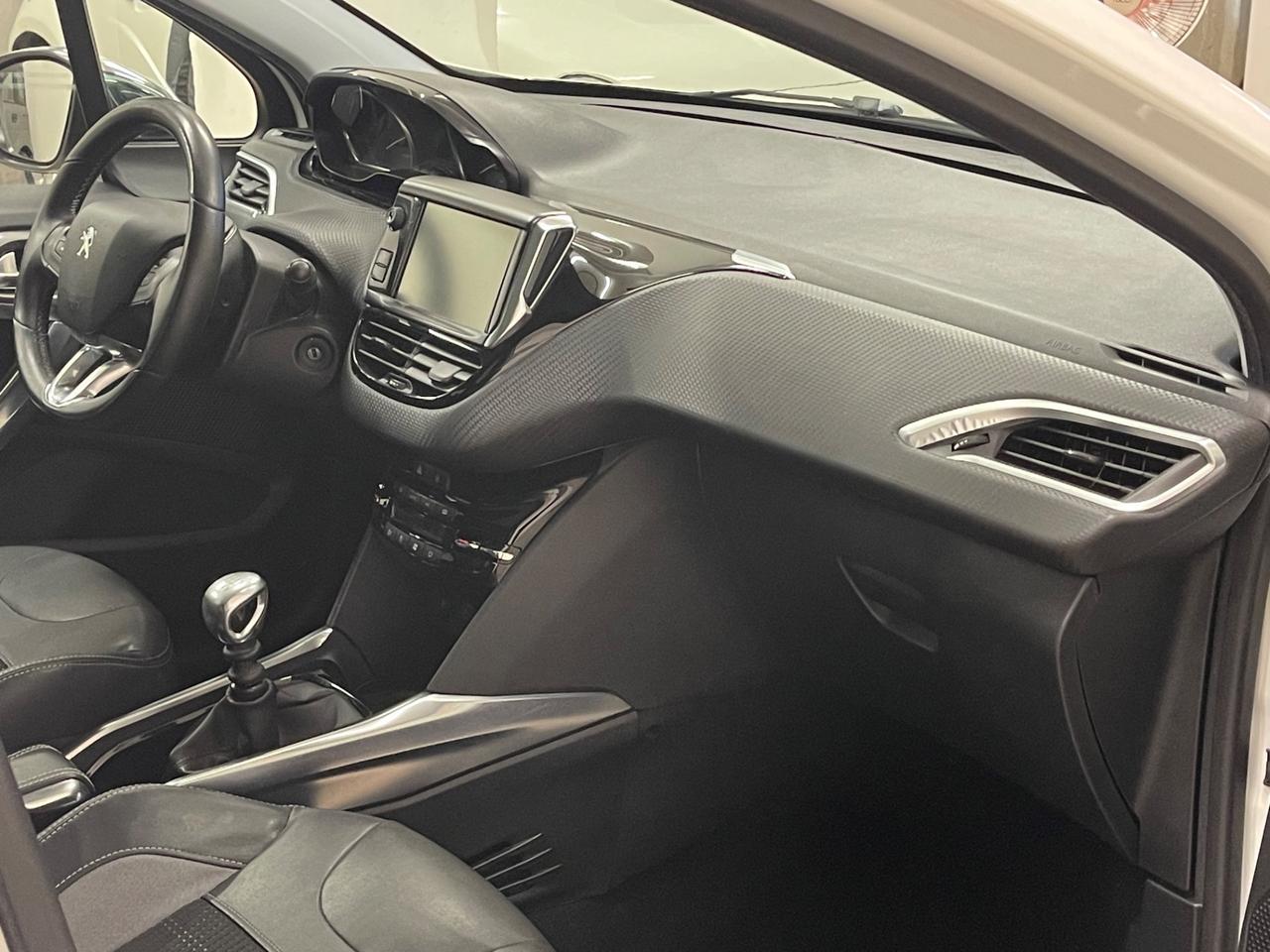 Peugeot 2008 1.6 e-HDi 115 CV Stop&Start Allure